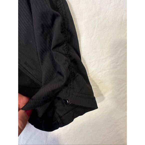 Lululemon Dance Studio Mid-Rise Cropped Black Pant, size 6 - Picture 3 of 9